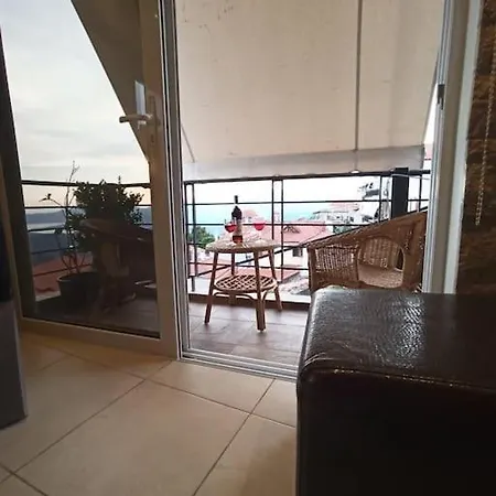 πολυτελή μεζονέτα με τζάκι και υπέροχη θεά Hotel